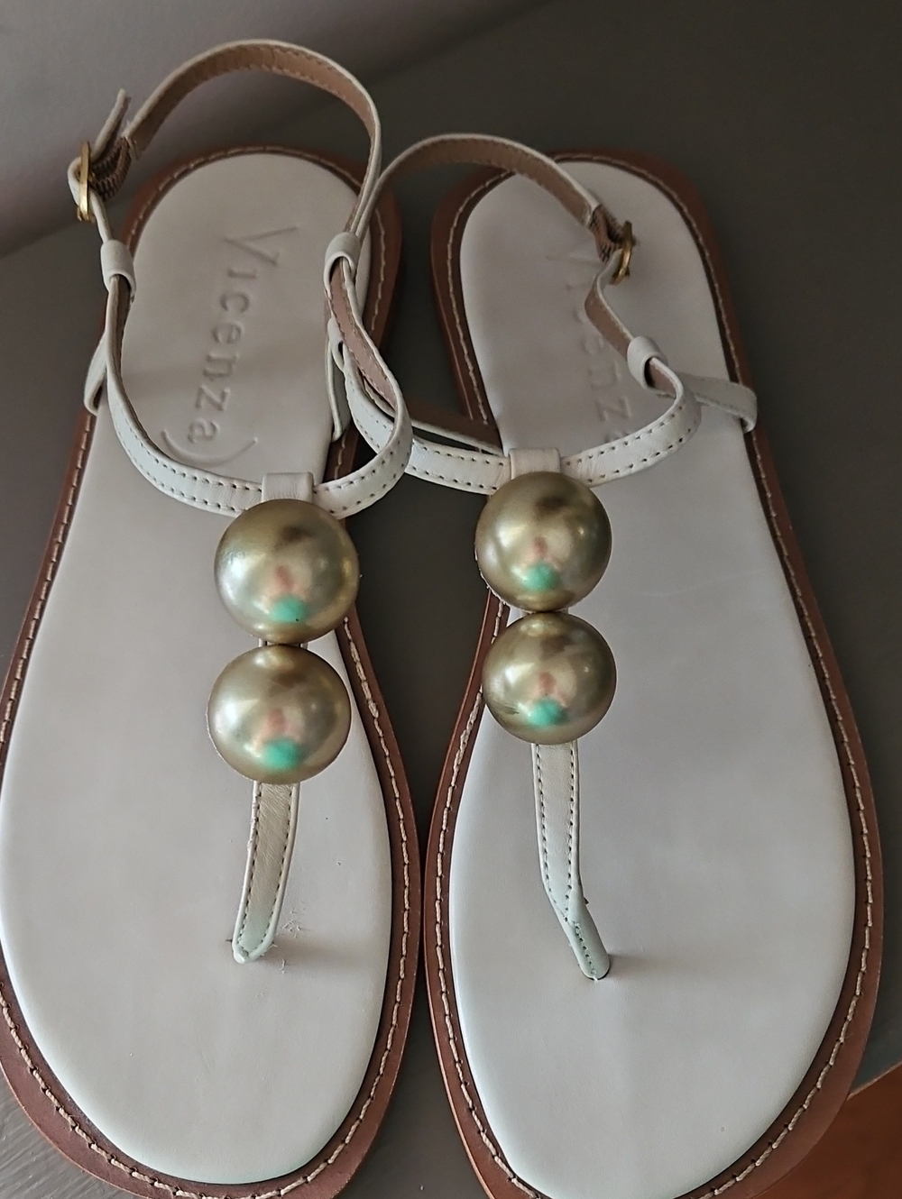 VICENZA T-STRAP WHITE THONG SANDALS SZ 10